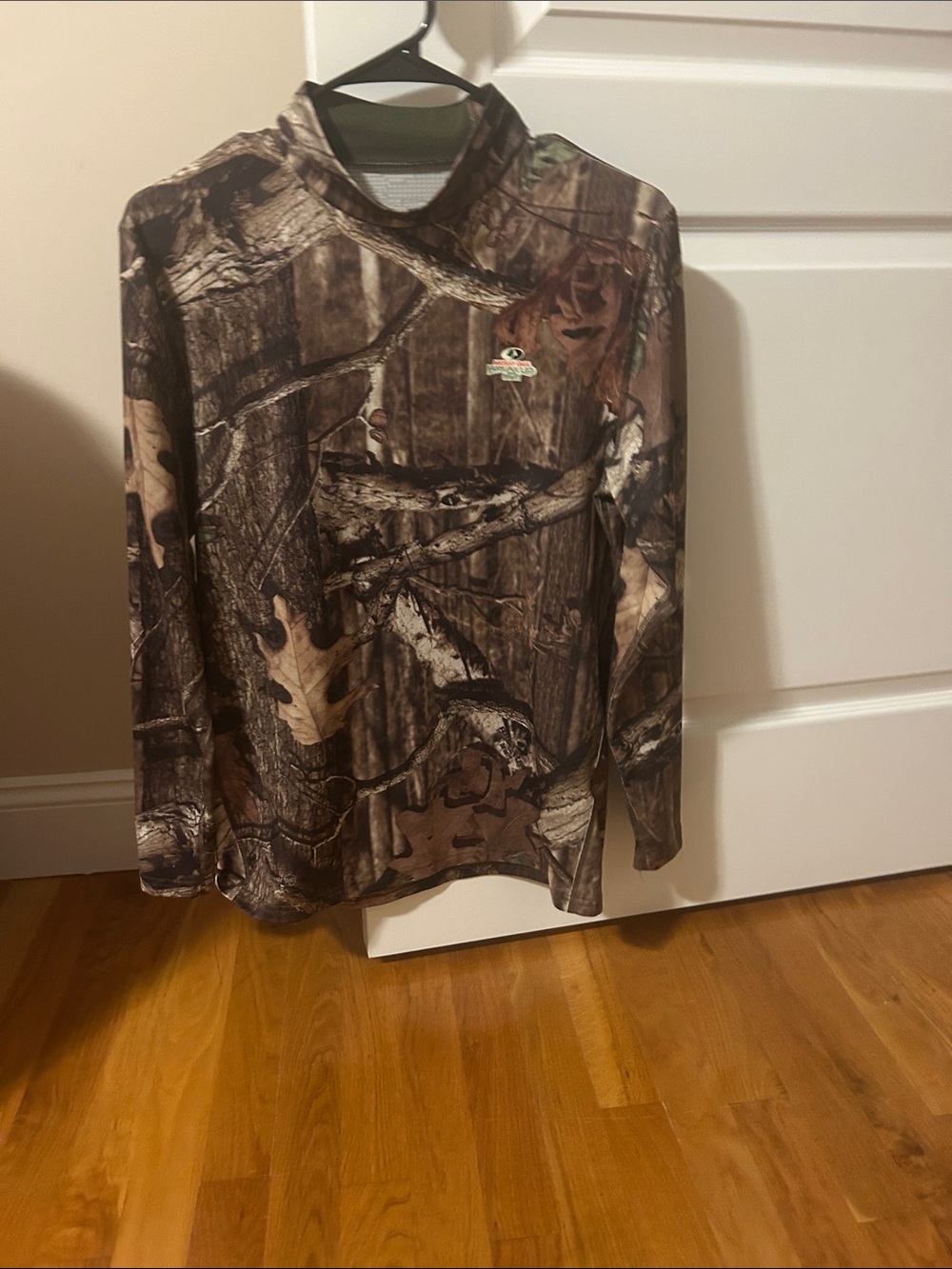 Mossy oak camo top